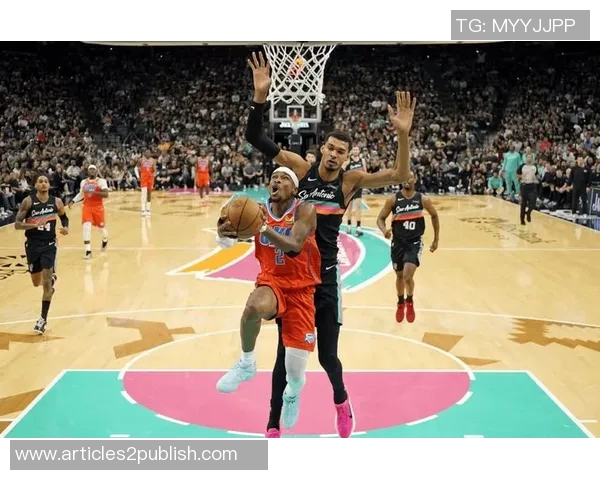 雷霆与马刺揭幕战精彩对决期待新赛季的辉煌篇章